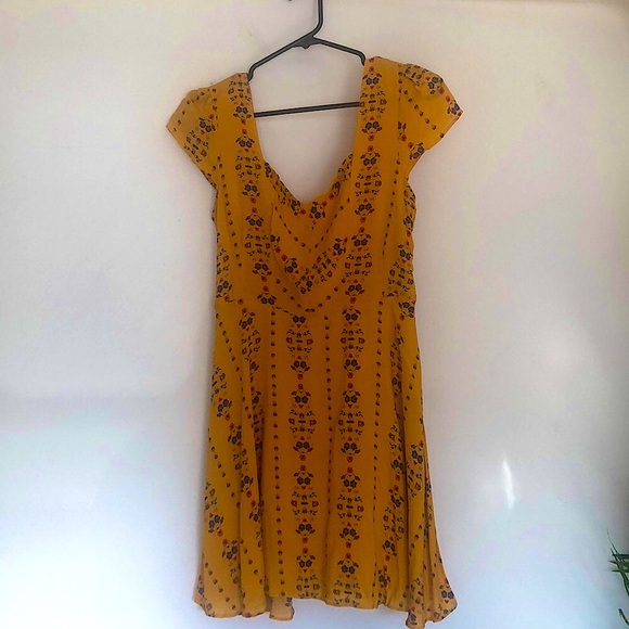 Urban Outfitters Dresses & Skirts - Urban Outfitters Mustard Folk Print Dress